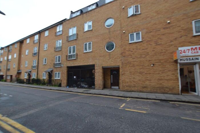 1 Bedroom Flat To Rent In Martha Street, E1