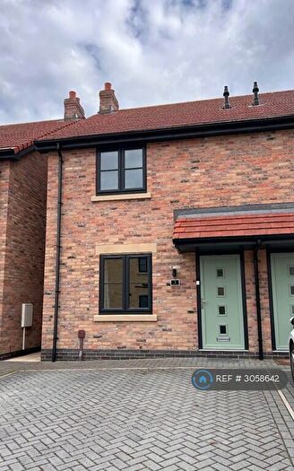 2 Bedroom Semi-Detached House To Rent In Washington Garth, Brough, HU15
