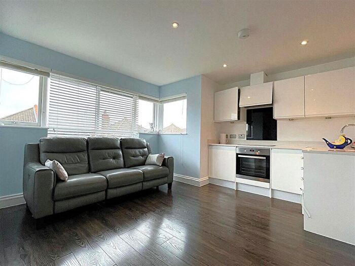1 Bedroom Apartment For Sale In C Southlands Road, Bromley, BR2