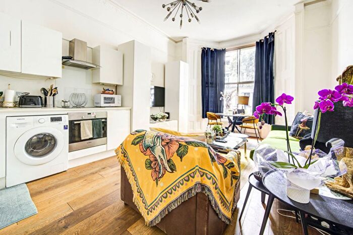 1 Bedroom Flat To Rent In Finborough Road, London, SW10