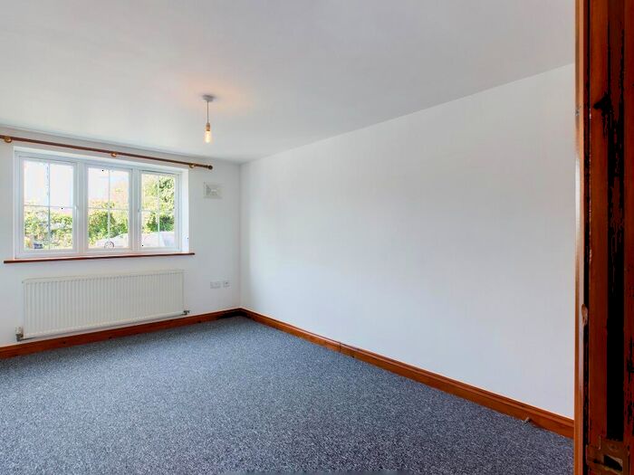 1 Bedroom Flat To Rent In Hambledon Road, Waterlooville, PO7