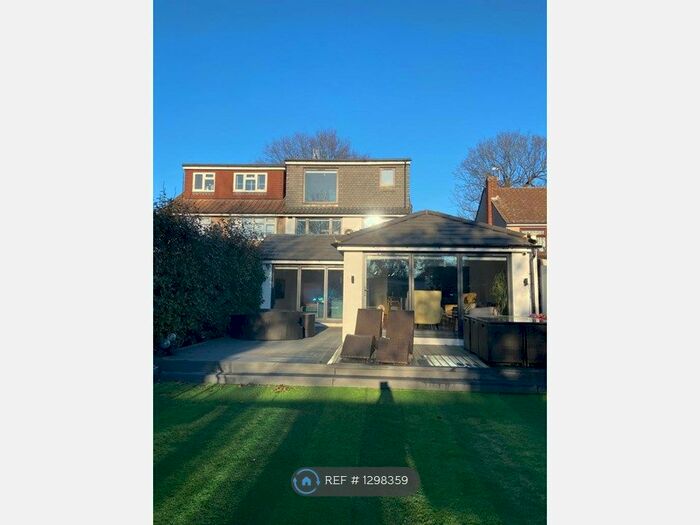 4 Bedroom Semi-Detached House To Rent In Bell Lane, Broxbourne EN10