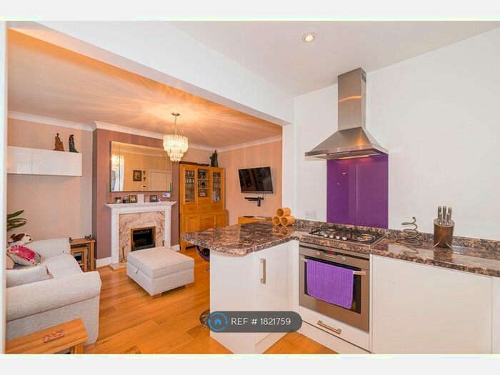 1 Bedroom Flat To Rent In Franciscan Road, London, SW17