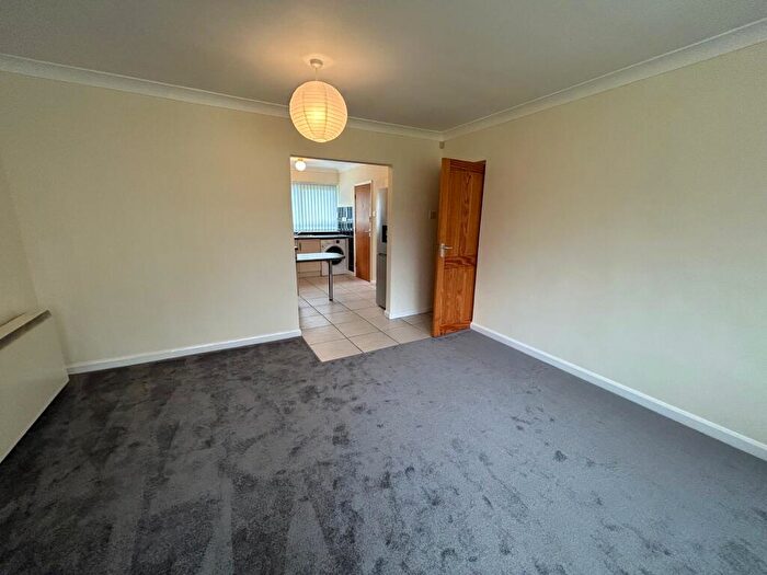2 Bedroom Apartment To Rent In Elm Close, Mapperley Park, Nottingham, NG3