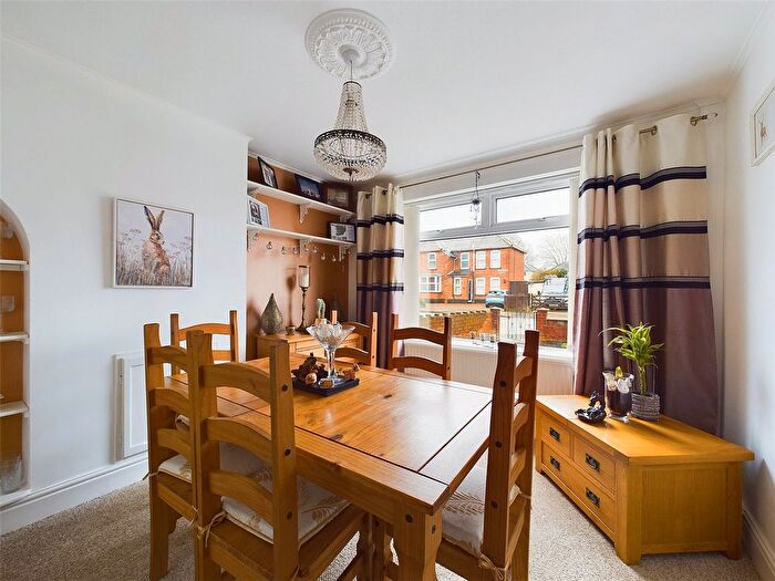 3 Bedroom Detached House For Sale In Bloomfield Road, Gloucester, Gloucestershire, GL1