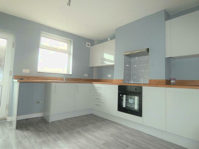 4 Bedroom End Of Terrace House To Rent In Abbott Street, Heanor, DE75