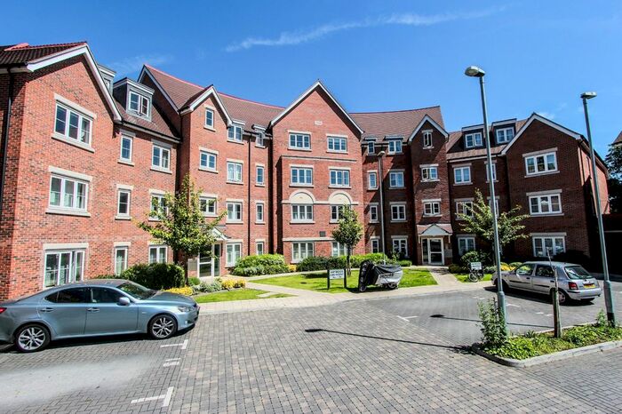 2 Bedroom Flat To Rent In Lockhart Road, Watford, WD17