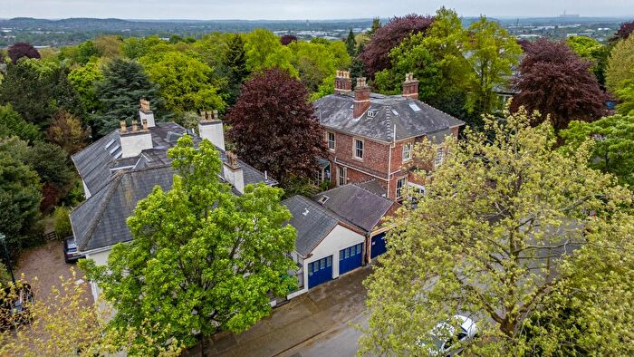 2 Bedroom Flat For Sale In Cavendish Crescent North, Nottingham, NG7
