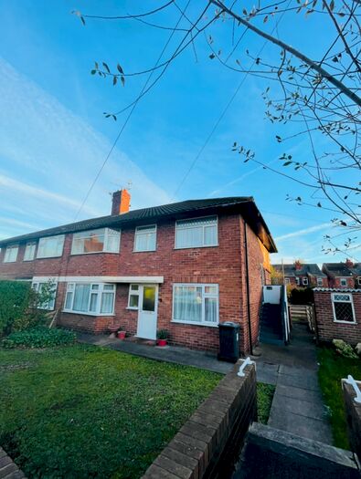 2 Bedroom Flat To Rent In Davenport Avenue, Nantwich, CW5