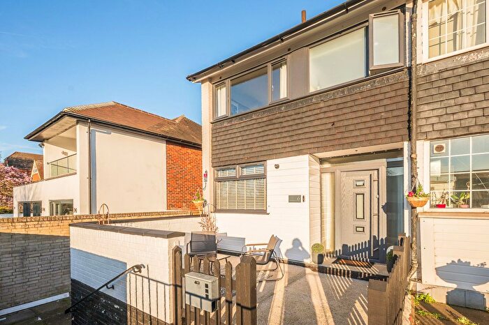 4 Bedroom End Terrace House For Sale In Woodmere, London, SE9