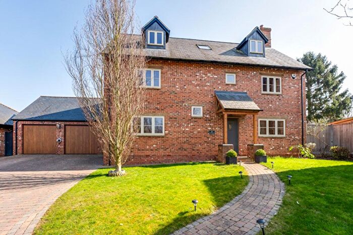 7 Bedroom Detached House For Sale In , Deenethorpe, NN17