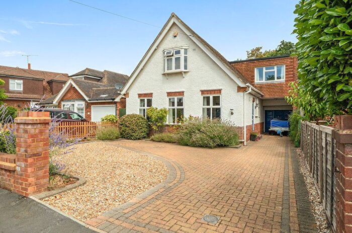 3 Bedroom Detached House For Sale In Wroxham Road, Woodley, Reading, RG5