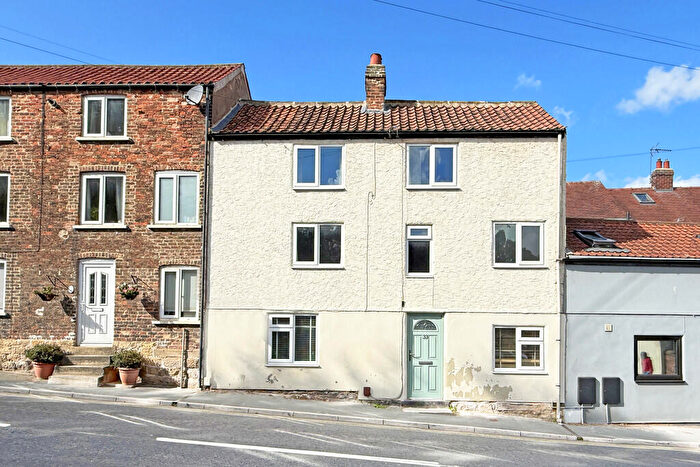 3 Bedroom Terraced House For Sale In Park Row, Knaresborough, HG5