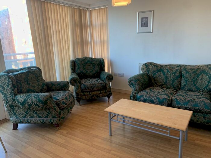 2 Bedroom Apartment To Rent In Royal Quay, Liverpool, L3