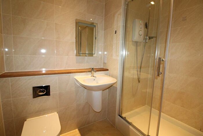 2 Bedroom Apartment To Rent In Concord Street, Leeds, LS2
