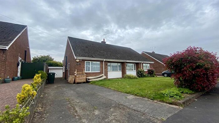 2 Bedroom Semi-Detached Bungalow To Rent In Dillotford Avenue, Coventry, CV3