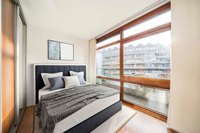 1 Bedroom Flat For Sale In Barbican, London, EC2Y
