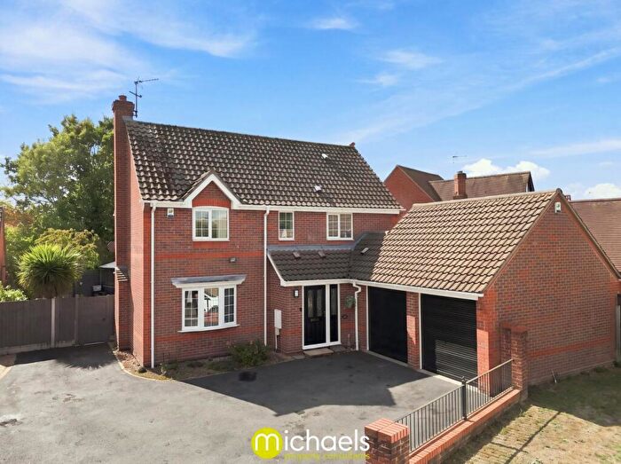 4 Bedroom Detached House For Sale In Eastwood Drive, Highwoods, Colchester, CO4