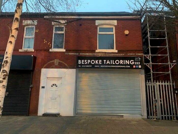 2 Bedroom Flat To Rent In Stockport Road, Stockport, SK3