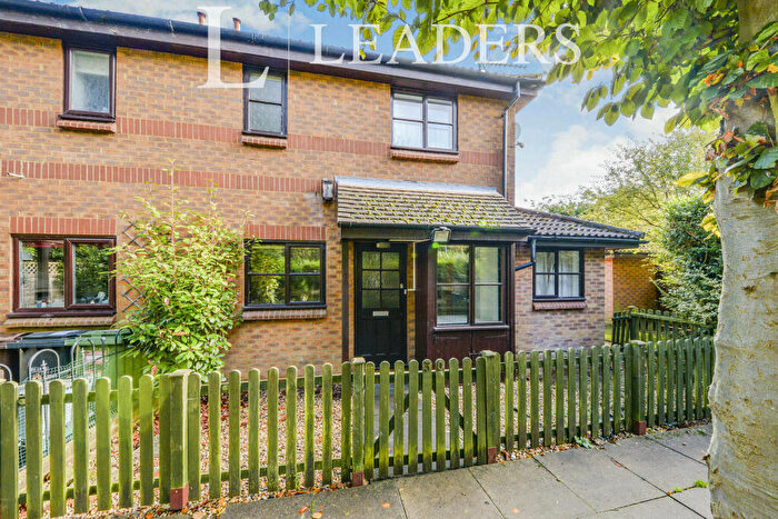 2 Bedroom Terraced House To Rent In Mercers Row, AL1