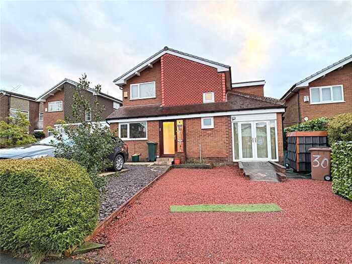 3 Bedroom Detached House For Sale In Sunningdale Drive, Hopwood, Greater Manchester, OL10