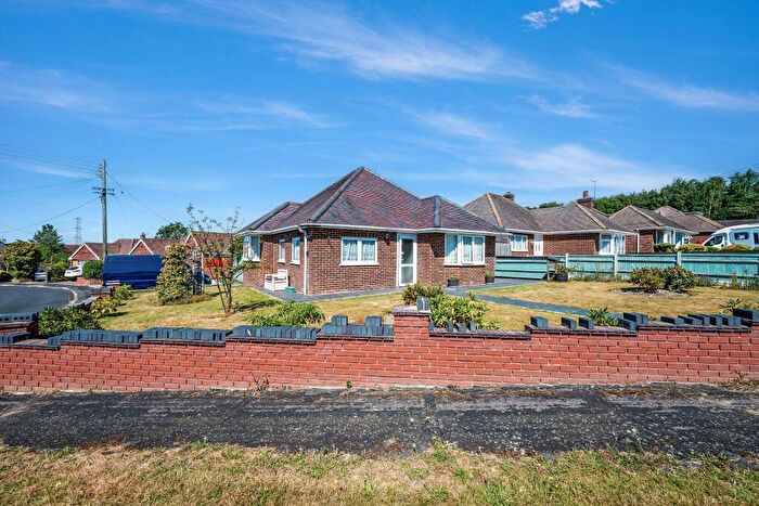 3 Bedroom Detached Bungalow For Sale In Nursling, Southampton, SO16
