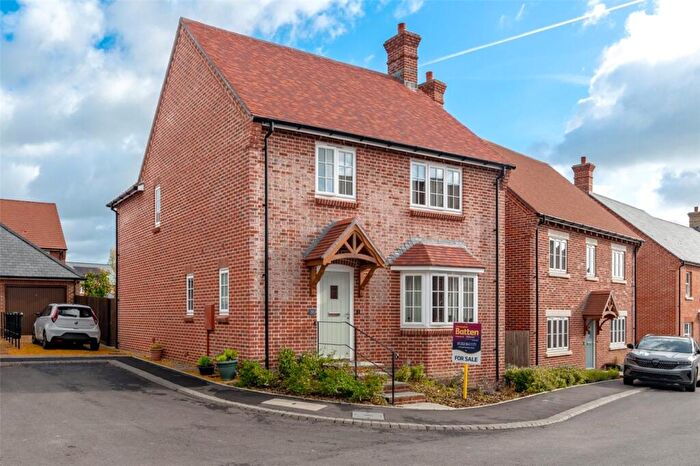 4 Bedroom Detached House For Sale In Kestrel Close, Wimborne, Dorset, BH21