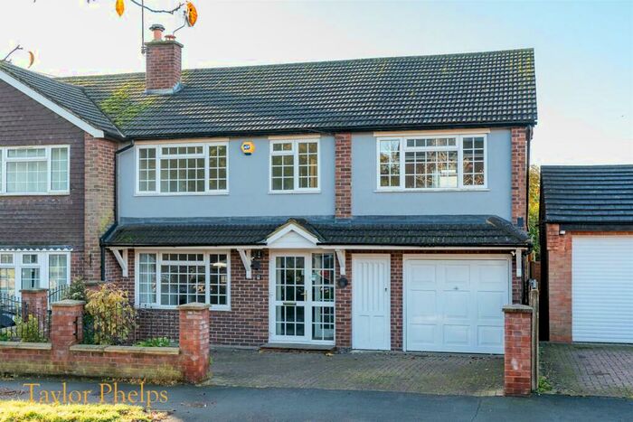 4 Bedroom Semi-Detached House To Rent In Park Lane, Puckeridge, SG11