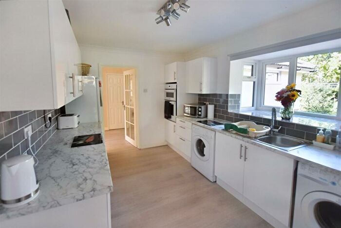 3 Bedroom Detached Bungalow For Sale In Private Setting - Rainbow Road, Canvey Island, SS8