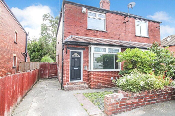 2 Bedroom Semi-Detached House For Sale In Vickers Avenue, Leeds, West Yorkshire, LS5