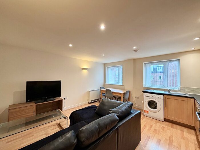 2 Bedroom Flat To Rent In The Royal, Wilton Place, Salford, Lancashire, M3