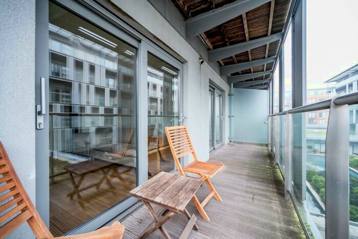 1 Bedroom Flat To Rent In Royal Carriage Mews, Woolwich, London, SE18