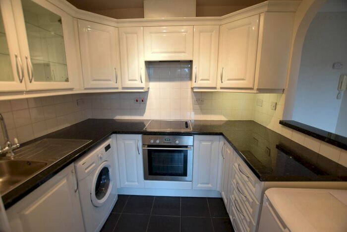 1 Bedroom Flat To Rent In Cambridge Road, Puckeridge, Ware, SG11