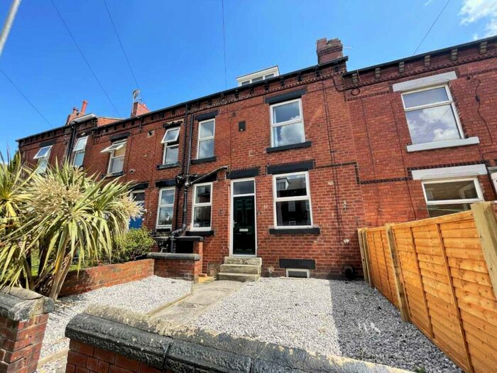 2 Bedroom House To Rent In Argie Terrace, Burley, Leeds, LS4