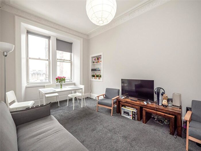 3 Bedroom Flat To Rent In Gorgie Road, Edinburgh, EH11