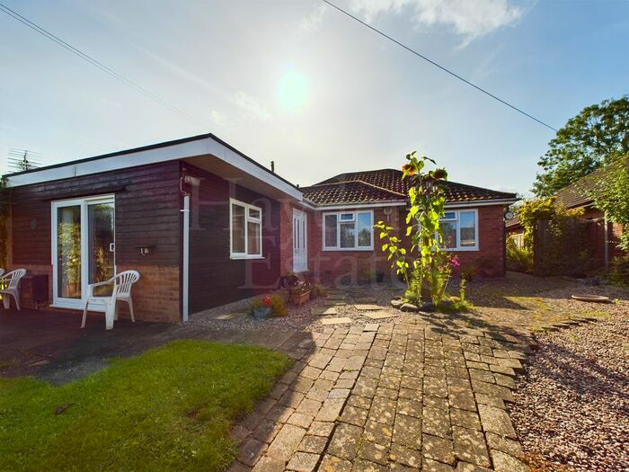 3 Bedroom Detached Bungalow For Sale In Wellington, Hereford, HR4
