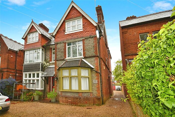 1 Bedroom Flat To Rent In Bulmershe Road, Reading, RG1