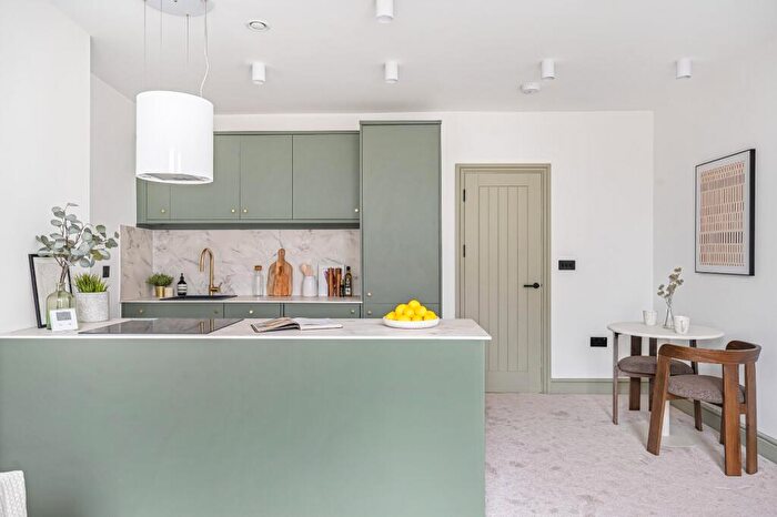 1 Bedroom Apartment For Sale In Prospect House, St. Albans, AL1