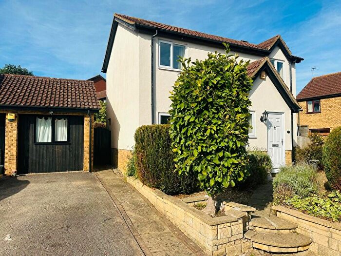 3 Bedroom Detached House For Sale In Willowford, Bancroft Park Milton Keynes, MK13