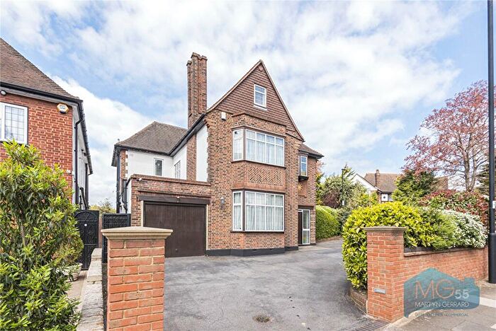 6 Bedroom Detached House For Sale In Powys Lane, Southgate, London, N14