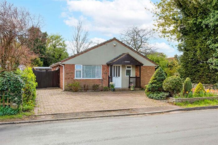 3 Bedroom Bungalow For Sale In Caldecote Road, Ickwell, SG18