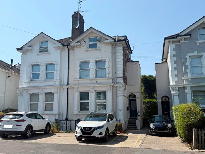 2 Bedroom Flat For Sale In Flat, Upper Grosvenor Road, Tunbridge Wells, Kent, TN1