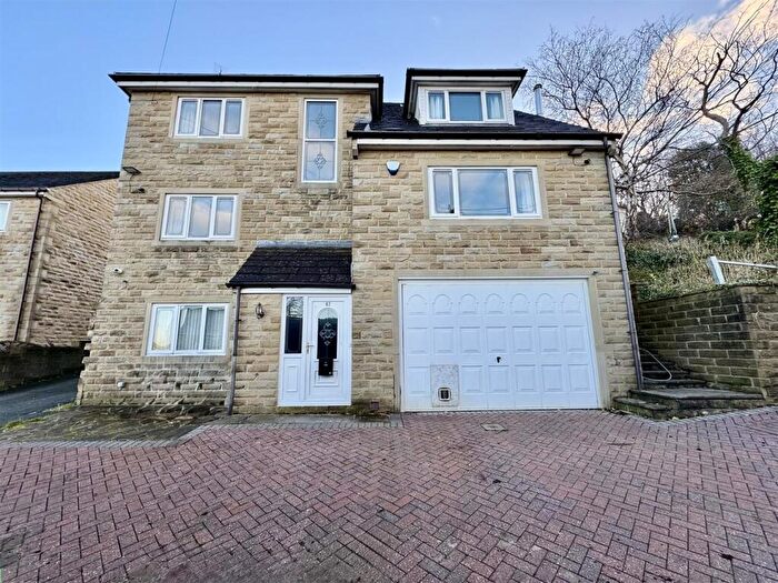 5 Bedroom Detached House For Sale In Forest Road, Almondbury, Huddersfield, HD5