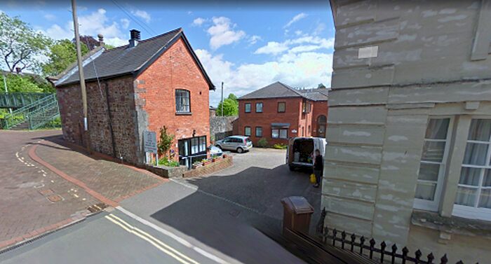 2 Bedroom Flat To Rent In St Andrews Street, Tiverton, EX16