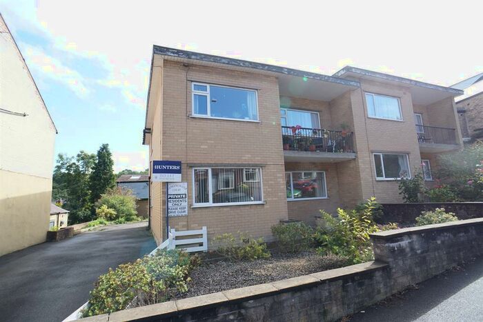 2 Bedroom Flat To Rent In Hangingwater Road, Nether Green, Sheffield, S11