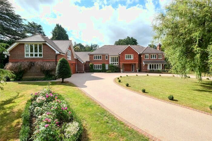 6 Bedroom Detached House For Sale In Wildernesse Avenue, Sevenoaks, Kent, TN15