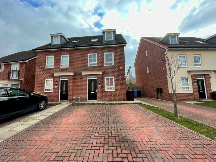 3 Bedroom Semi-Detached House To Rent In Springwell Avenue, Liverpool, Merseyside, L36