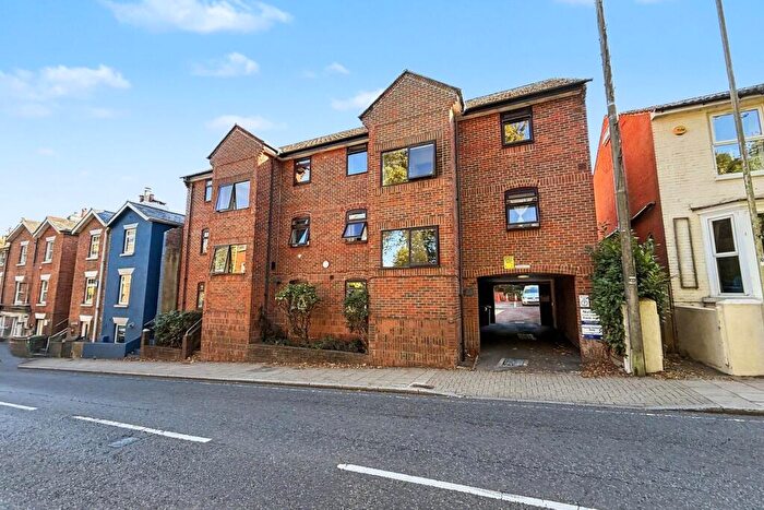 1 Bedroom Flat For Sale In Winchester, SO22