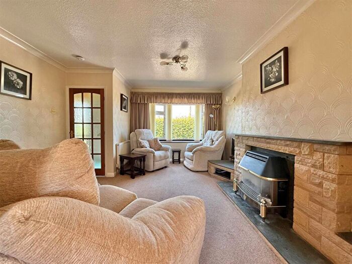 3 Bedroom Terraced House For Sale In Fairfield Grove, Halesowen, B62