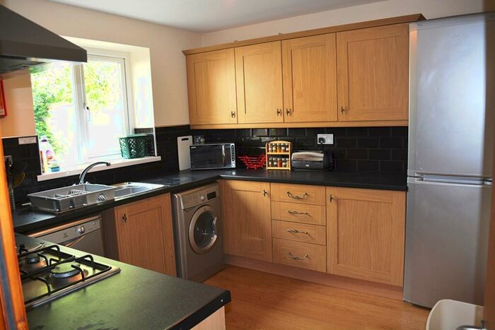 3 Bedroom Terraced House To Rent In Harriet Street, Cathays, CF24